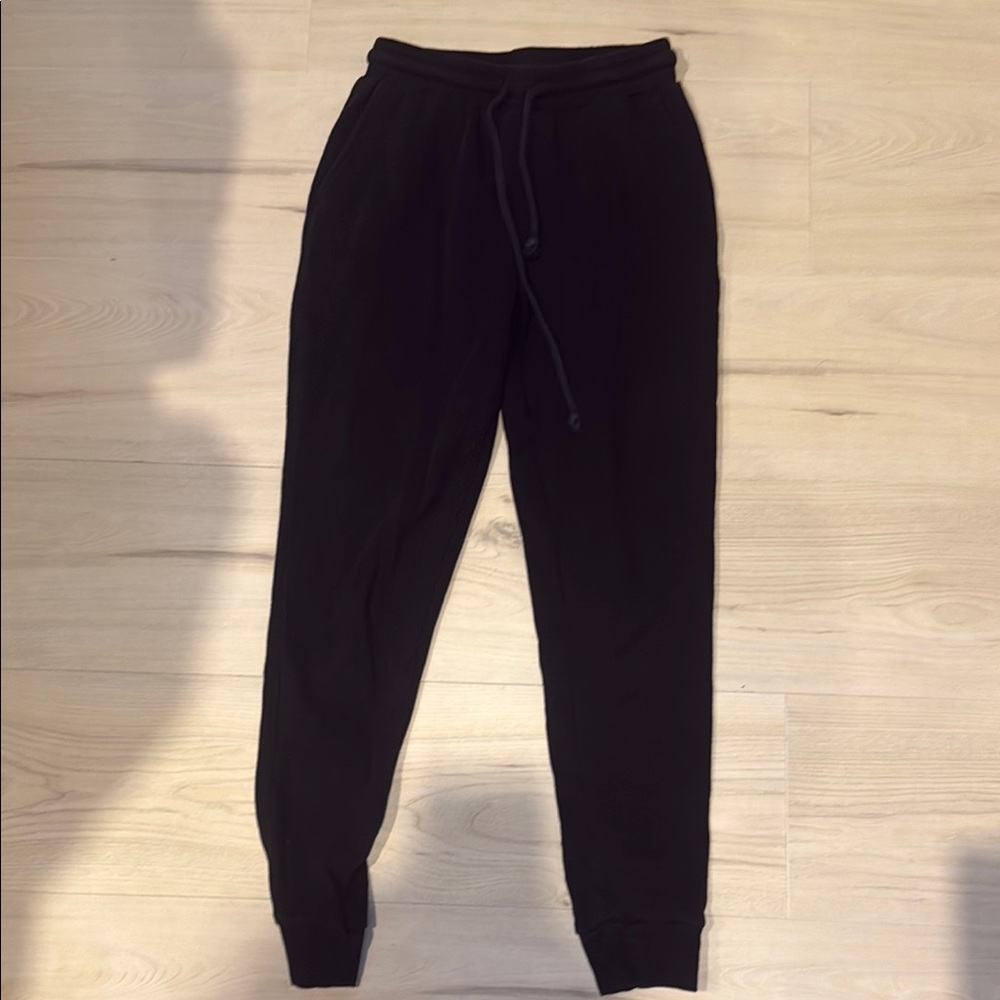 Women’s Fitted Jogger Pants